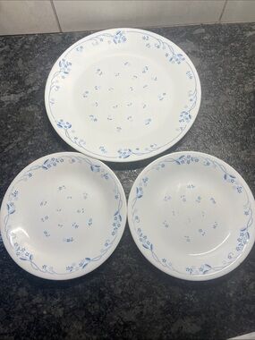 Set of 3 Corelle PROVINCIAL BLUE Dinner Plates & Salad plates.